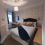 Kro Fox And Pheasant 4*