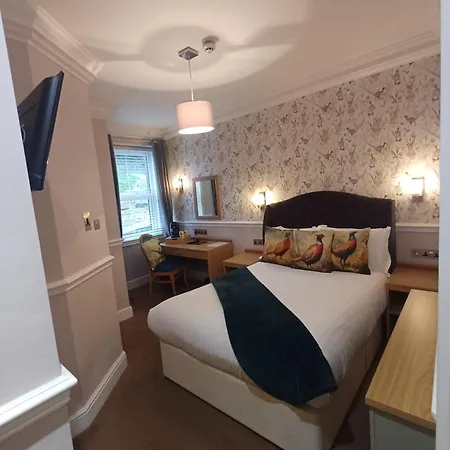 Fox And Pheasant אורחן 4*