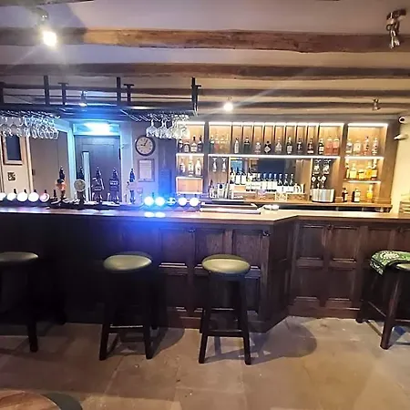 Fox And Pheasant Мини-отель 4*