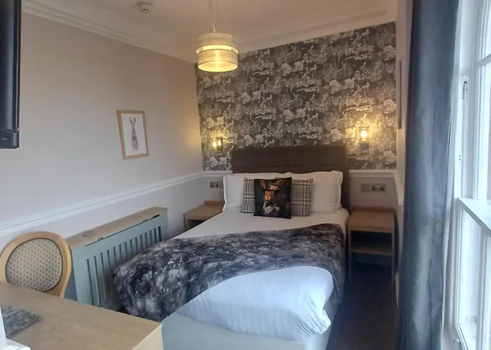 Fox And Pheasant 여관